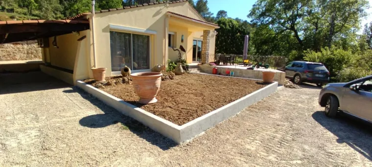 Chantier d'aménagement de terrain à Carcès, Carcès, MKLD