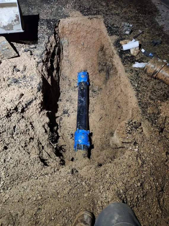 Intervention d'urgence sur une fuite à Carcès, Carcès, MKLD
