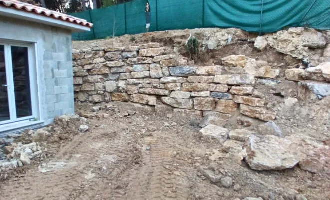 Réalisation d'un enrochement à Draguignan, Carcès, MKLD
